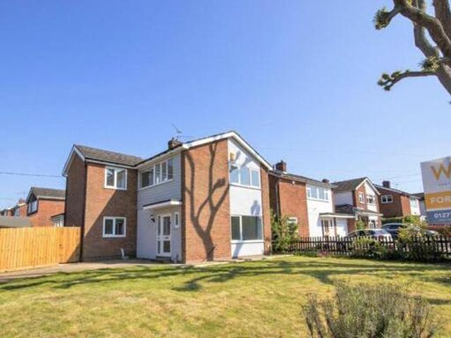 House for sale in Queens Park, Basildon