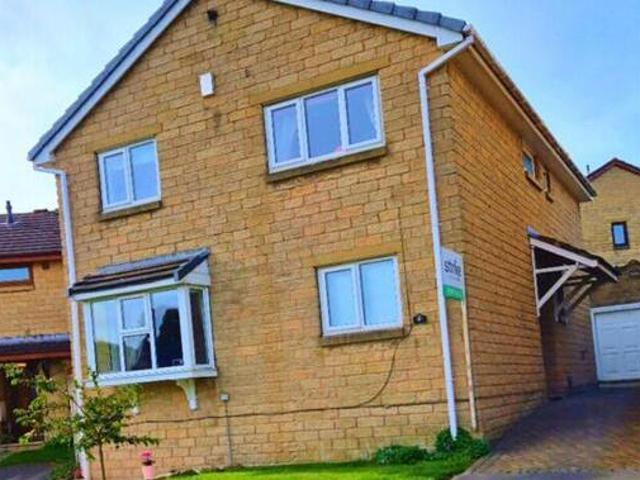 House for sale in Bingley, West Yorkshire