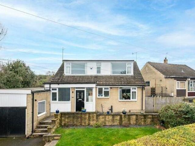 House for sale in Cottingley, West Yorkshire