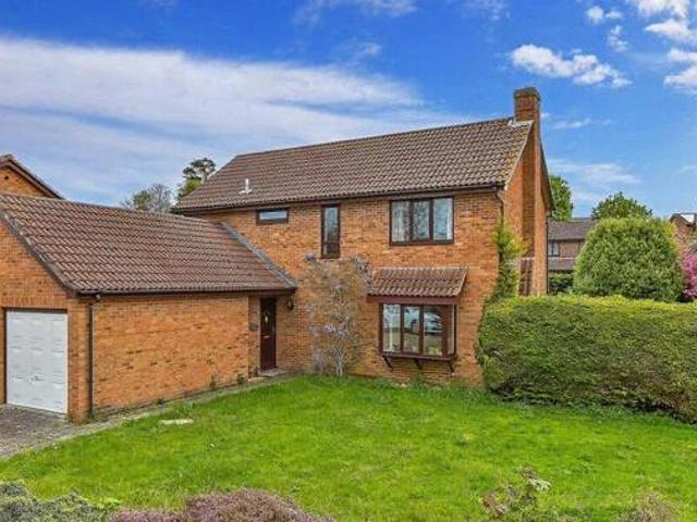 House for sale in Binstead, Ryde