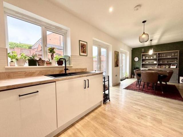 Farm for sale in Garforth, West Yorkshire