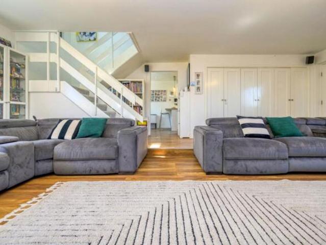 Farm for sale in Caversham Park, Reading