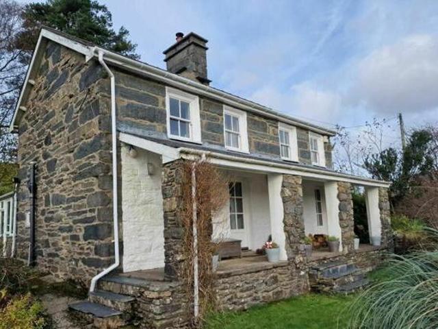 House for sale in Blaenau Ffestiniog, Gwynedd