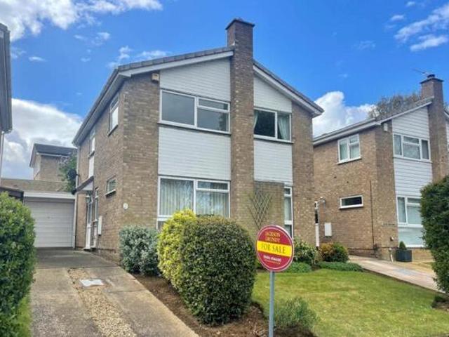 House for sale in Northampton, Northamptonshire