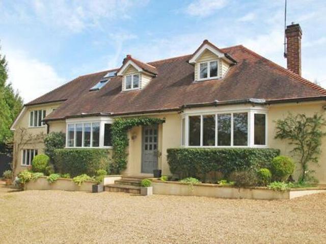 House for sale in Bourne End, Buckinghamshire