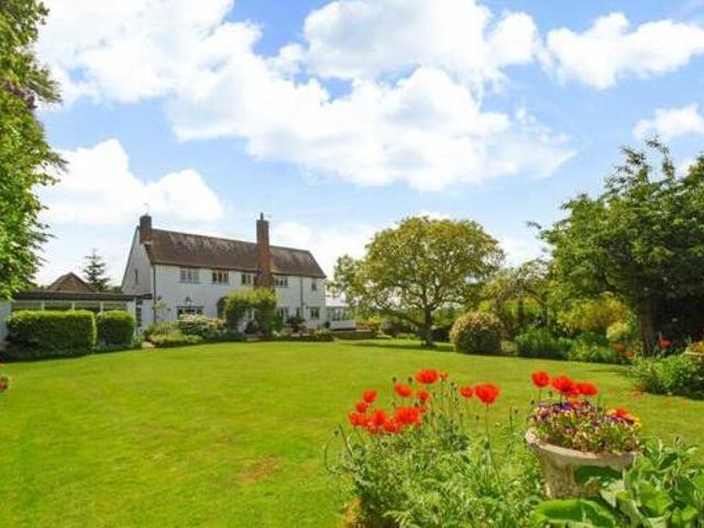 House for sale in Wooburn, Bourne End