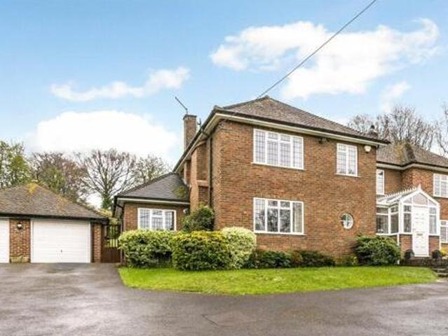 House for sale in Bourne End, Buckinghamshire