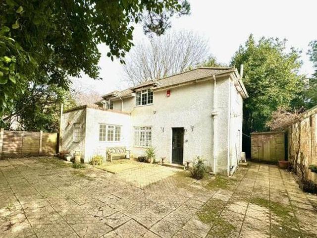 House for sale in Bournemouth, Bournemouth, Christchurch and Poole