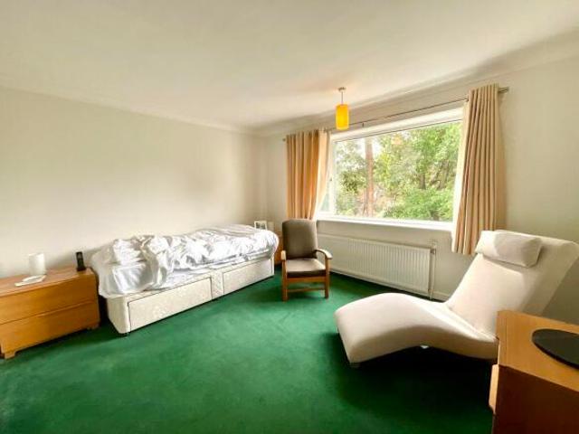 Farm for sale in Queens Park, Bournemouth