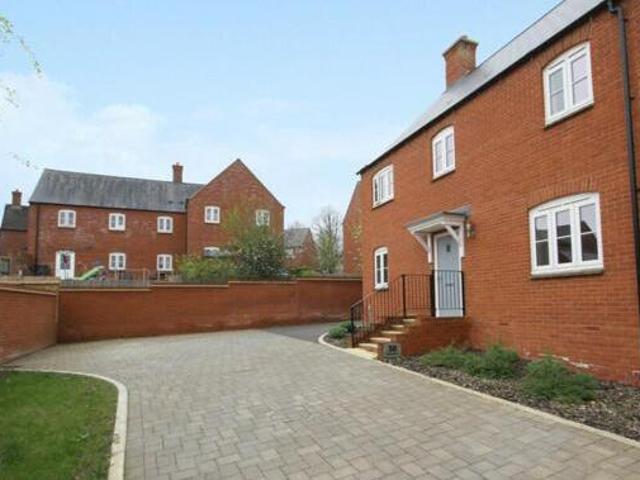 House for sale in Radstone Fields, Brackley