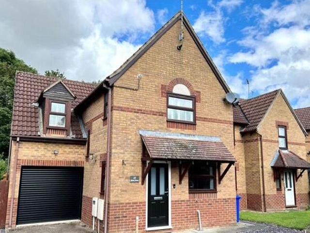 House for sale in Radstone Fields, Brackley