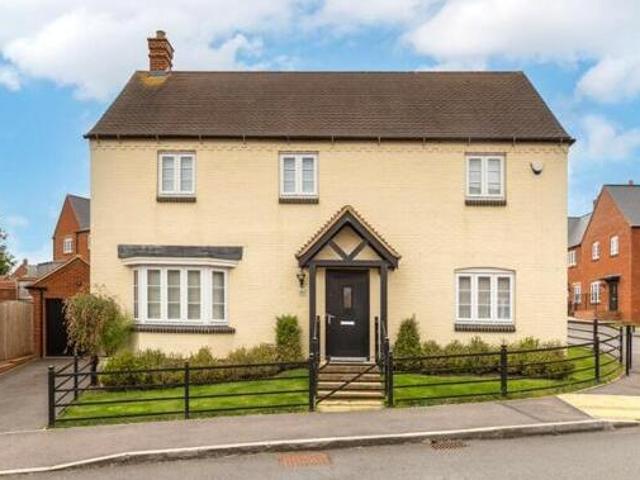 House for sale in Carpenter's Place, Brackley