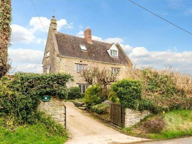 House for sale in Brackley, West Northamptonshire