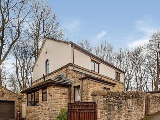 House for sale in Baildon, West Yorkshire