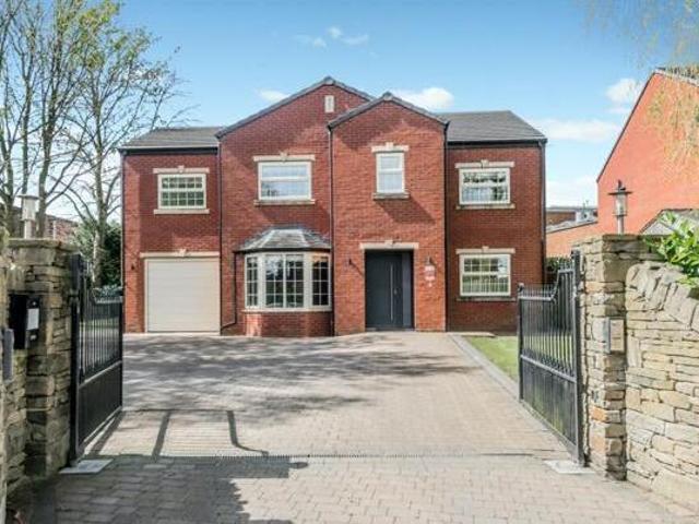 House for sale in Bingley, West Yorkshire