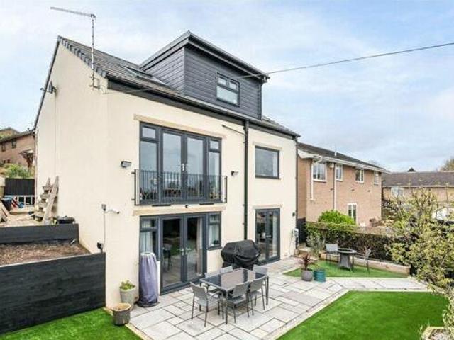 House for sale in Greengates, West Yorkshire