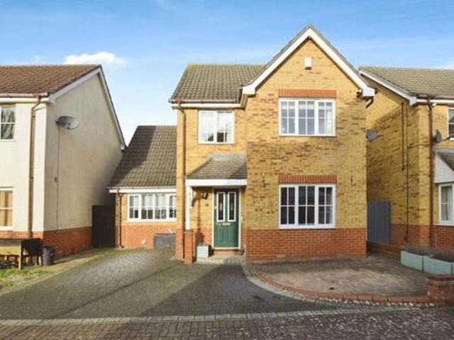 House for sale in Chipping Hill, Essex