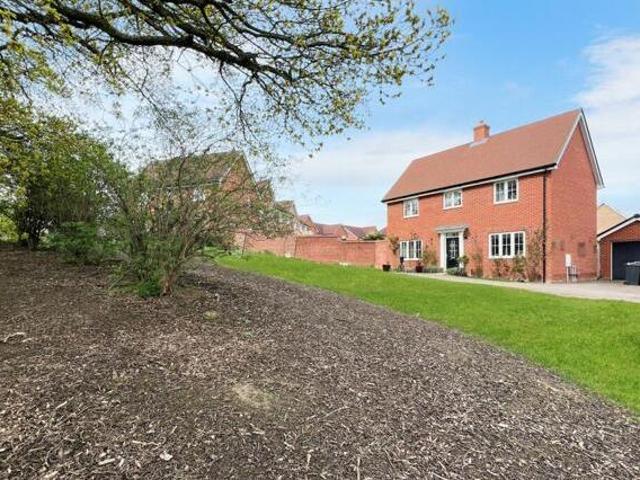 House for sale in Chipping Hill, Essex