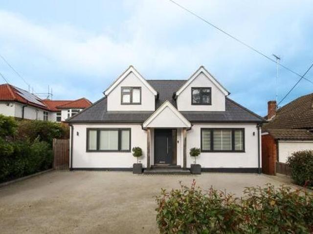 House for sale in Hutton, Brentwood
