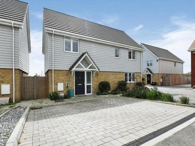 House for sale in Navestock Side, Essex