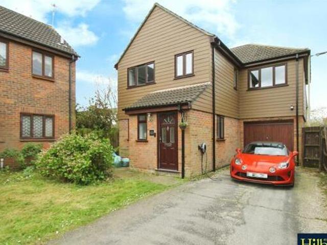 House for sale in Warley, Brentwood