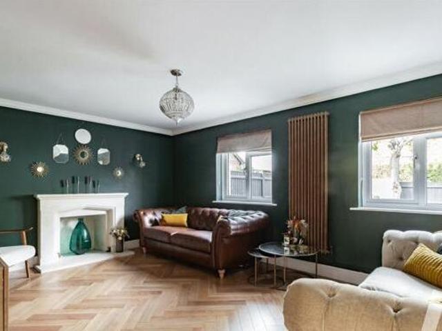 House for sale in Doddinghurst, Brentwood
