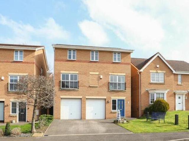 House for sale in Loundsley Green, East Midlands