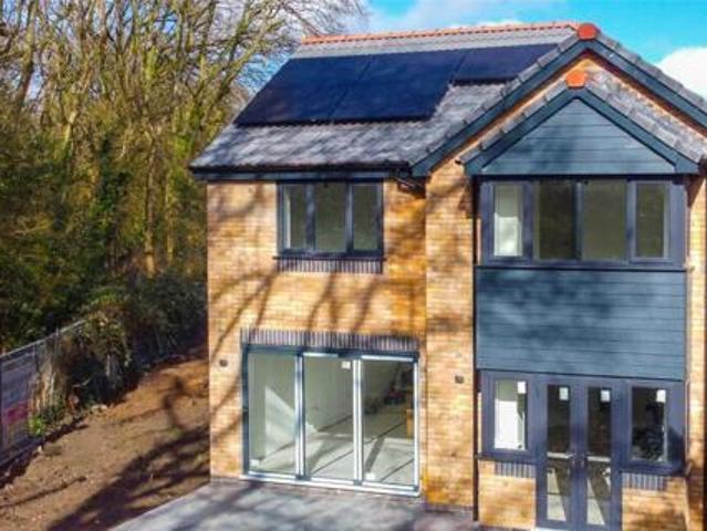 House for sale in Feckenham, City Of Bristol