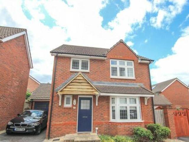 House for sale in Feckenham, City Of Bristol