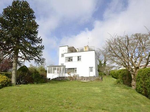 House for sale in Livermead