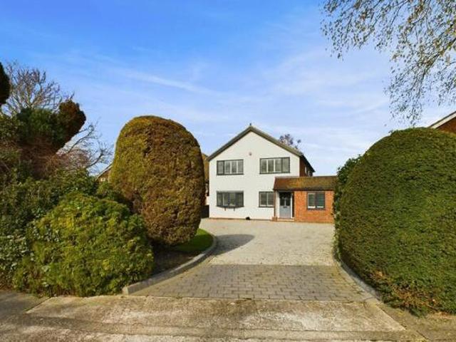House for sale in Acol, Kent