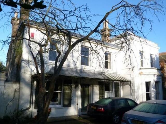 House for sale in Upton, Acol