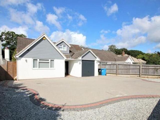 House for sale in Broadstone