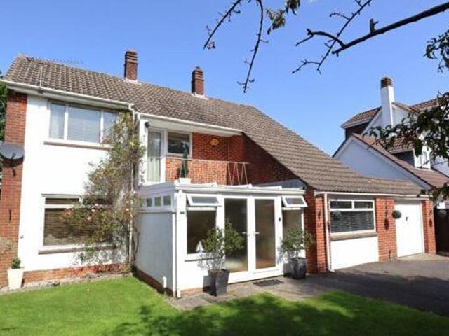 House for sale in Broadstone