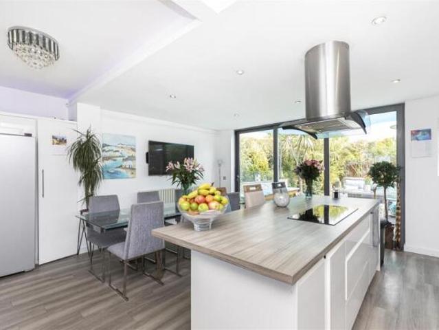 Farm for sale in Throop, Bournemouth