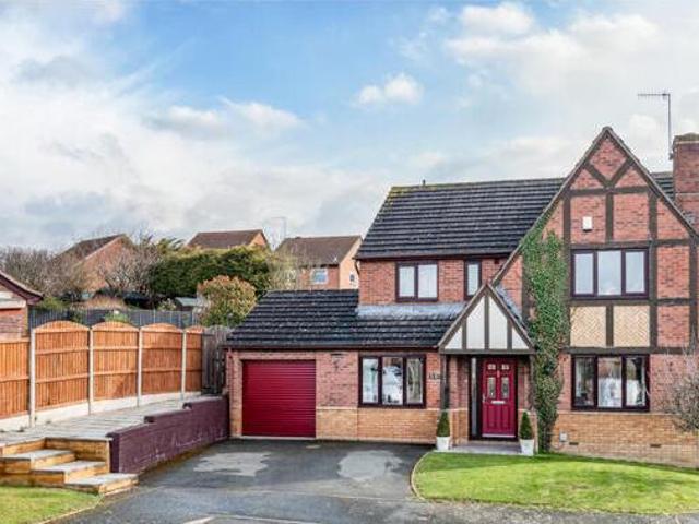 House for sale in Stoke Pound, Bromsgrove