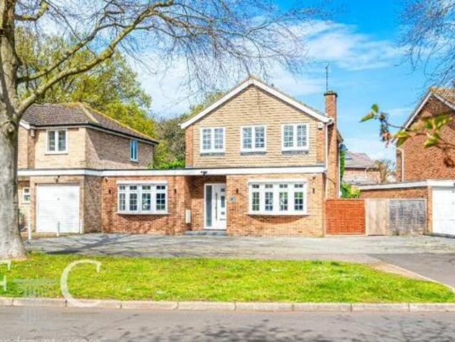 House for sale in Broxbourne, Hertfordshire