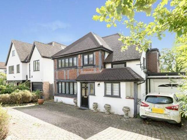 House for sale in Buckhurst Hill, Epping Forest