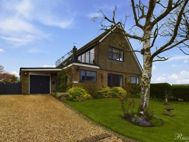 House for sale in Buckingham, Buckinghamshire