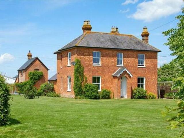 House for sale in Buckingham, Buckinghamshire