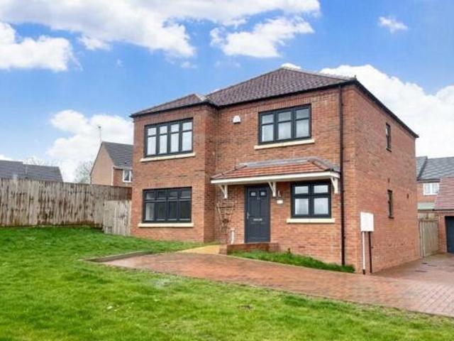 House for sale in Northampton, Northamptonshire