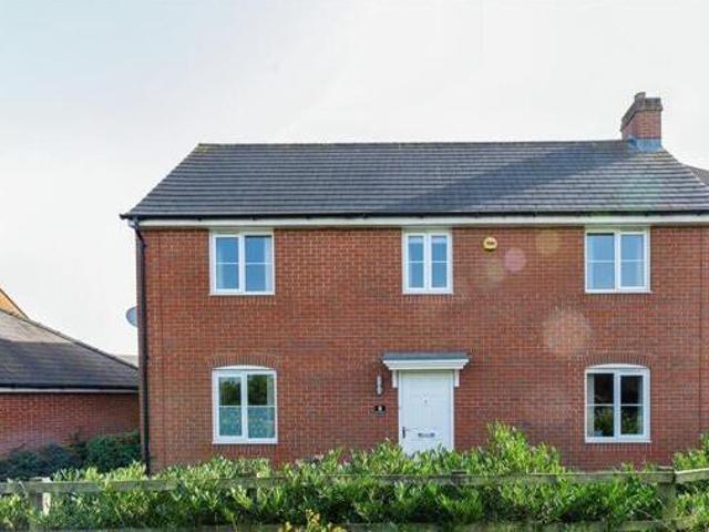 House for sale in Aylesbury, Buckinghamshire