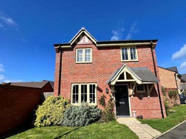 House for sale in Northampton, Northamptonshire