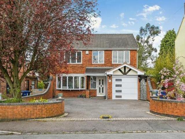 House for sale in Chase Terrace, Lichfield