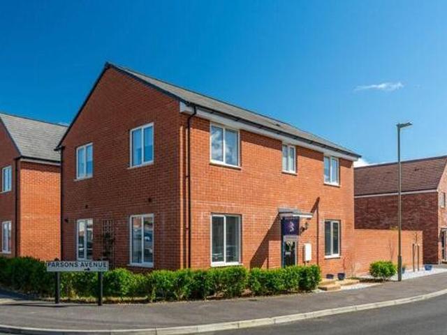 House for sale in Barton Stacey, Hampshire