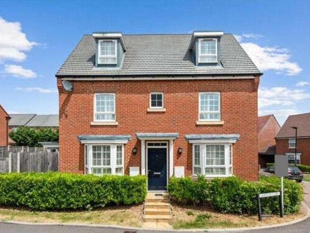 House for sale in Bushey