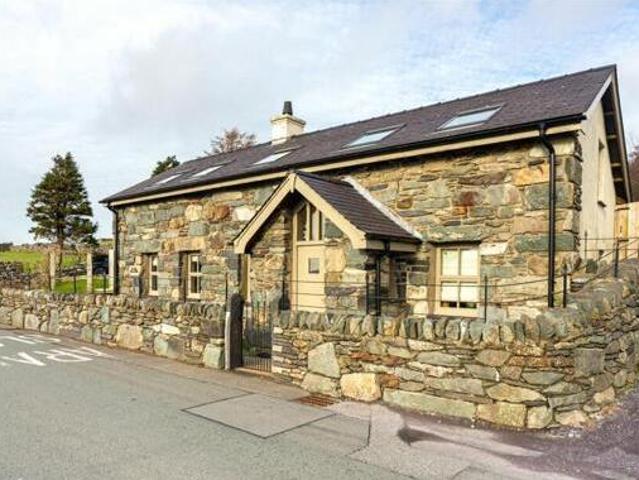 House for sale in Caernarfon