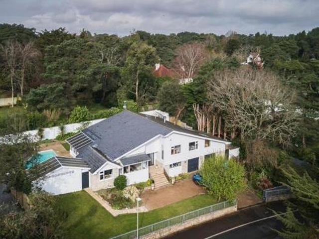 House for sale in Poole