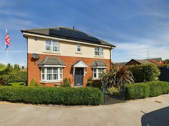 House for sale in Castleford, West Yorkshire