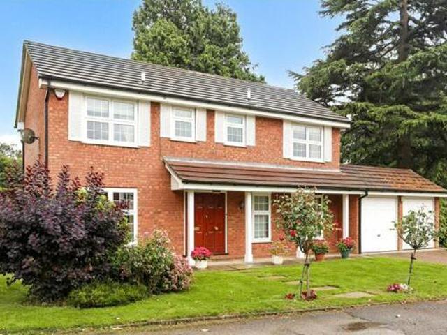 House for sale in Hillview, Surrey